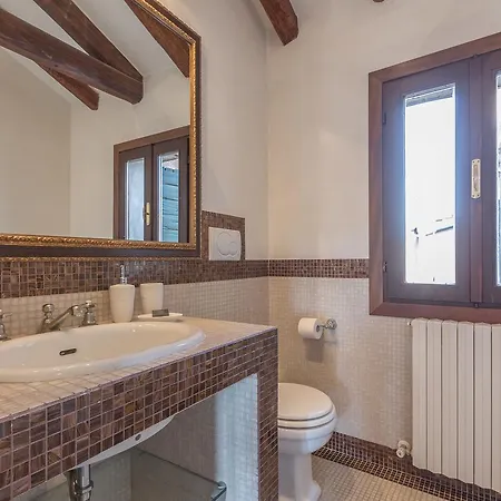 Ca' San Sebastiano Canal View Apartament Wenecja