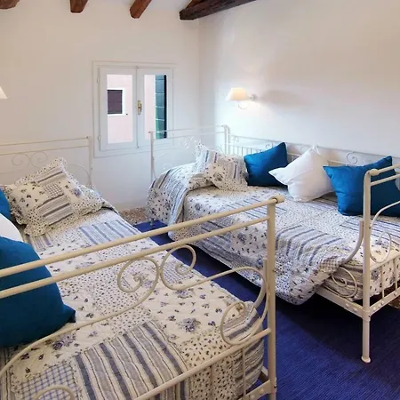 Ca' San Sebastiano Canal View Apartment *