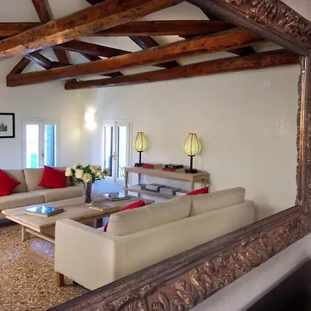 Ca' San Sebastiano Canal View Apartament Wenecja